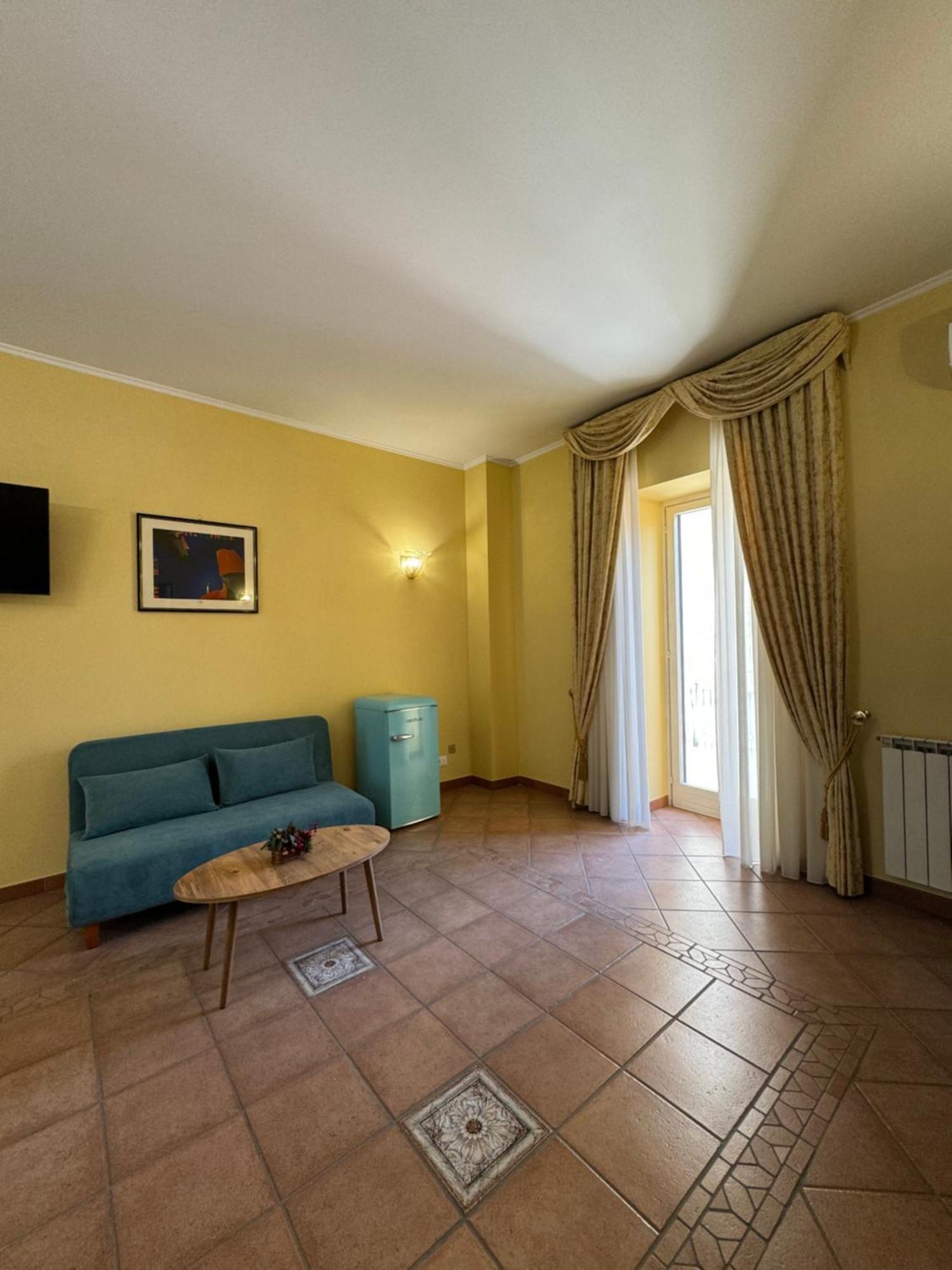 Casa Pepe - Fondi Vertice Rooms Dış mekan fotoğraf